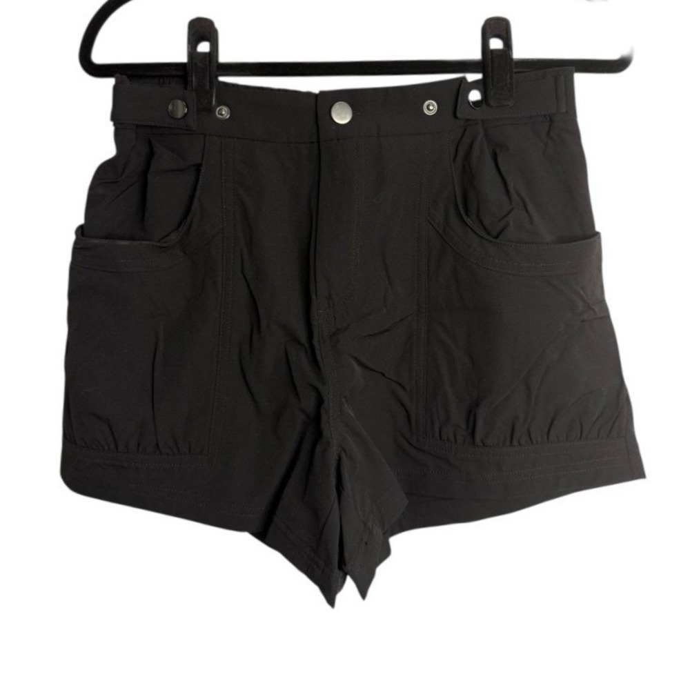 Halara NWT Black Mid Rise Adjustable Waistband Casual Shorts Size Medium - Picture 4 of 10